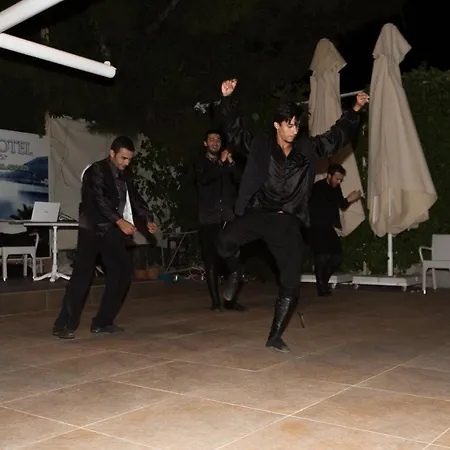 Mavi Deniz 3* 투룬치