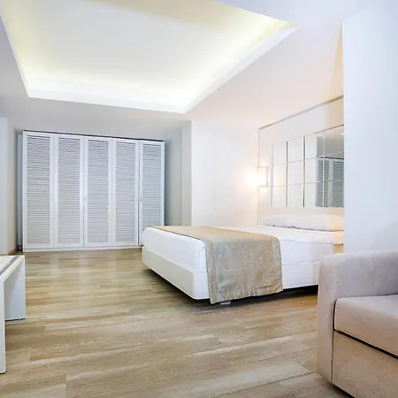 Mavi Deniz 3* 투룬치